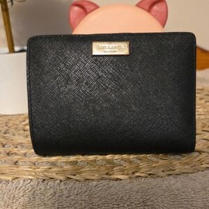 VEUC !!Kate Spade Black Textured Wallet Beautiful 💖